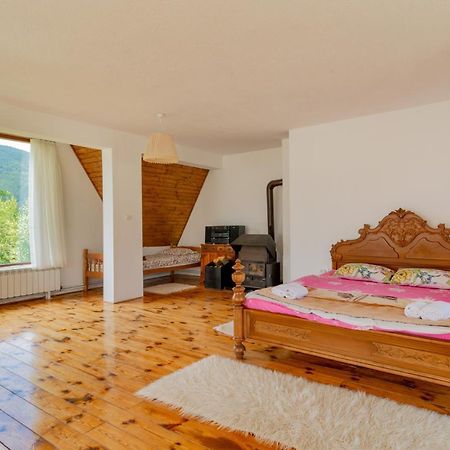 Etno Selo Montenegro Hotel Плужине Екстериор снимка