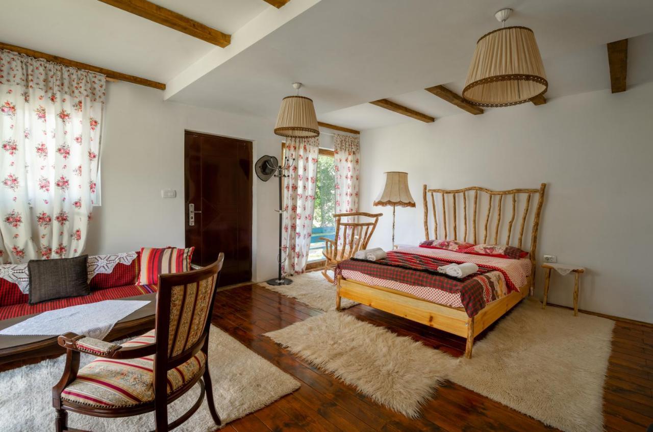 Etno Selo Montenegro Hotel Плужине Екстериор снимка
