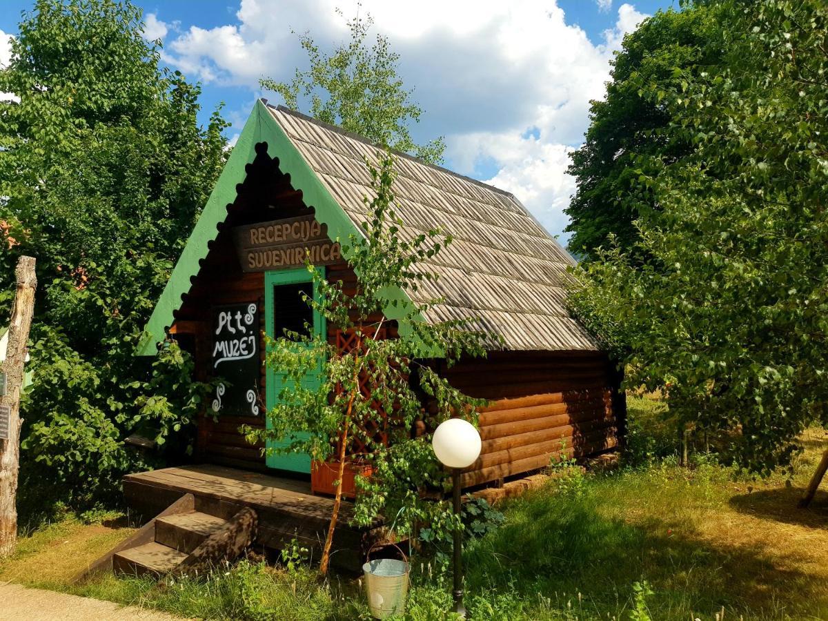 Etno Selo Montenegro Hotel Плужине Екстериор снимка