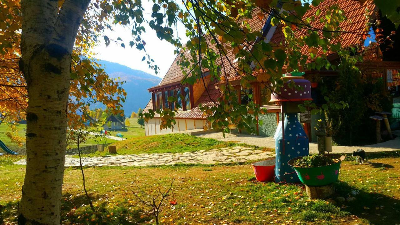 Etno Selo Montenegro Hotel Плужине Екстериор снимка